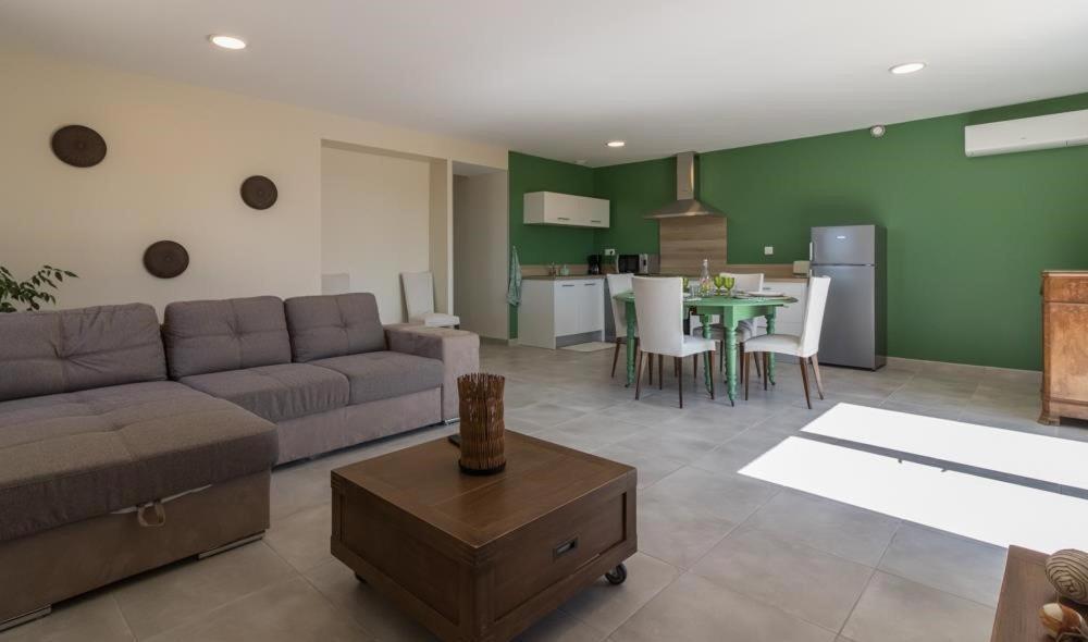 Domaine Le Caprougeat Ξενοδοχείο Daux Εξωτερικό φωτογραφία